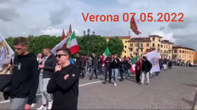TV zeigt es nicht. Italien, Verona, Demonstration gegen die Nato-Einmischung in die Ukraine-Krise by emy