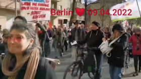 Berlin ❤️ war auch heute wieder für Frieden und Selbstbestimmung auf der Straße ❤️ Dankeschön ❤️ by emy